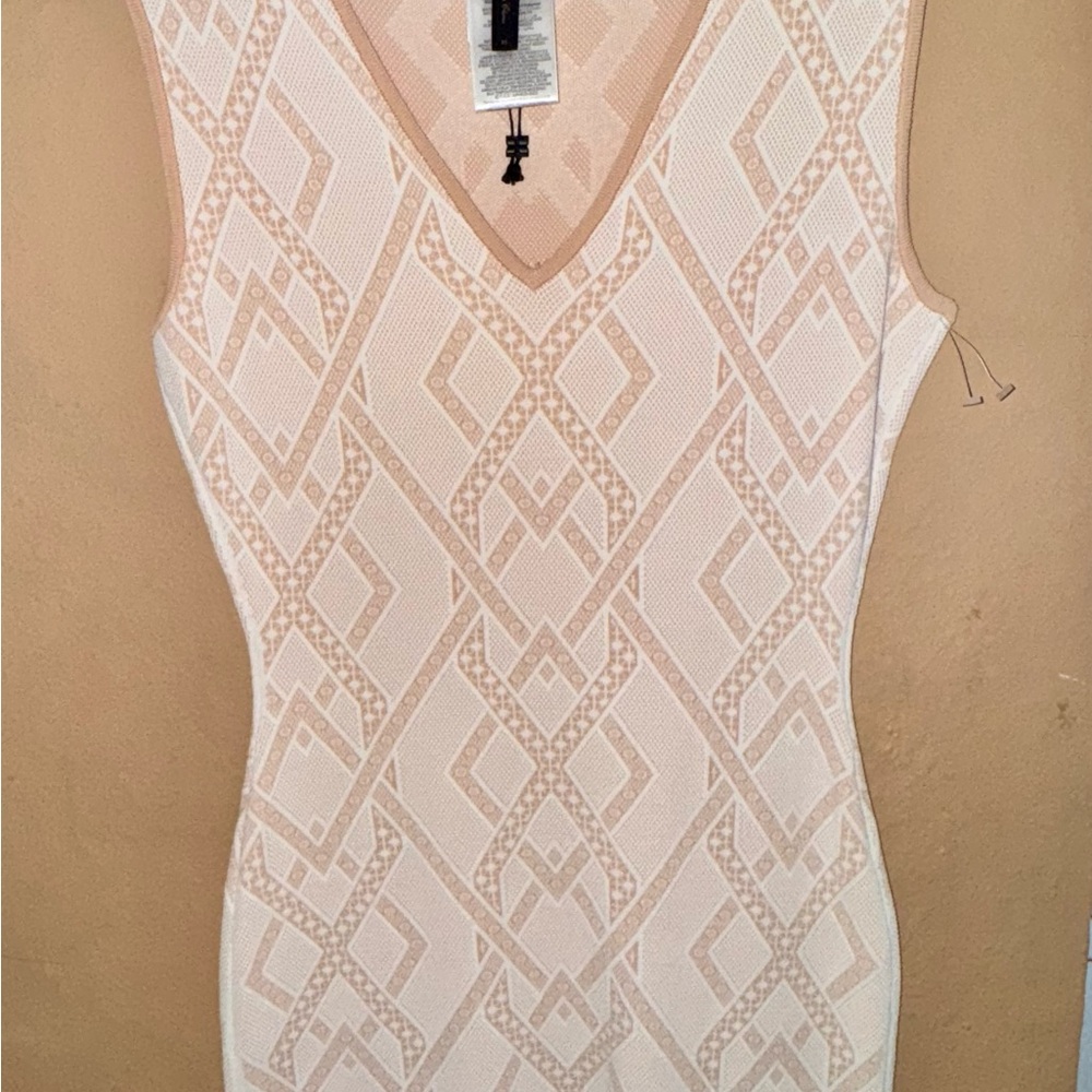 BCBGMaxAzria Beige Geometric Dress